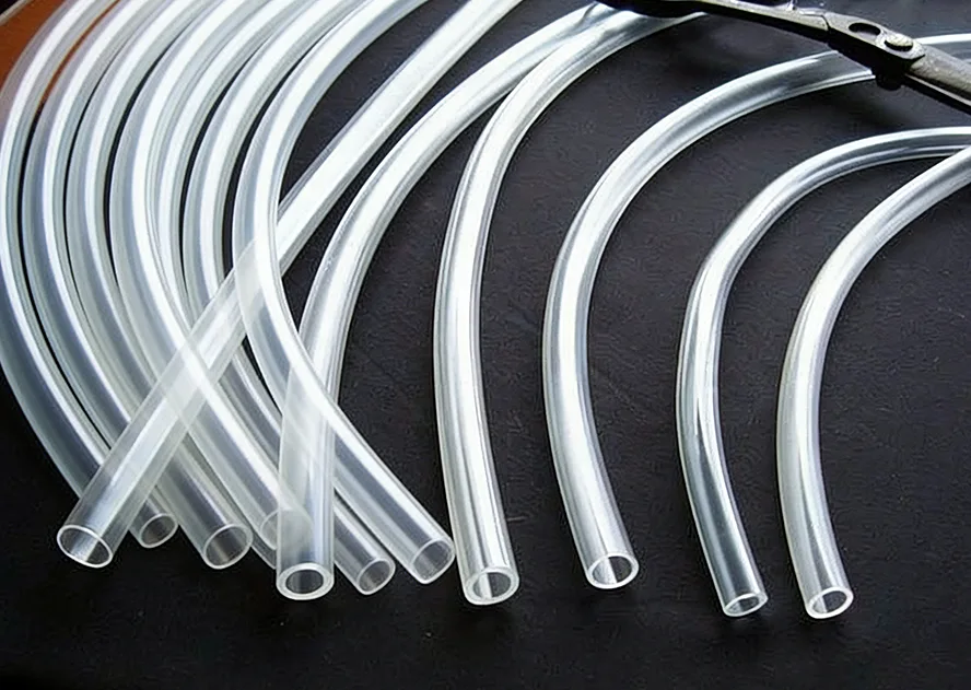 シリコーン製品に使用される一般的な成形プロセスは何ですか?